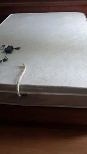 Colchão de casal com massageador