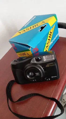 Câmera  fotográfica  IASHICA