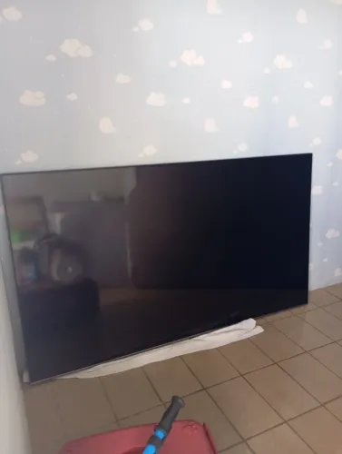 TV 75' Samsung - Quebrada