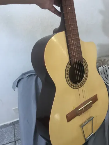 VIOLÃO ACÚSTICO SIMPLES