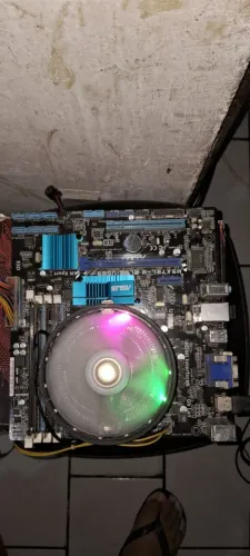 Kit Placa-Mãe + Processador + Memória RAM - Ótimo estado!