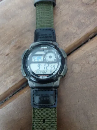 Relógio Casio AE-1000W Sport