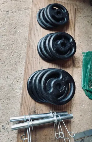 Kit com 24 kilos de Anilhas e duas barras com presilhas