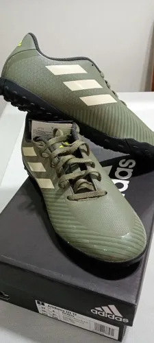 CHUTEIRA SOCIETY ADIDAS ARTILHEIRA III TF ZERADA