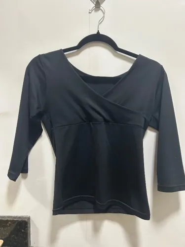 Blusa Preta acinturada Tamanho M