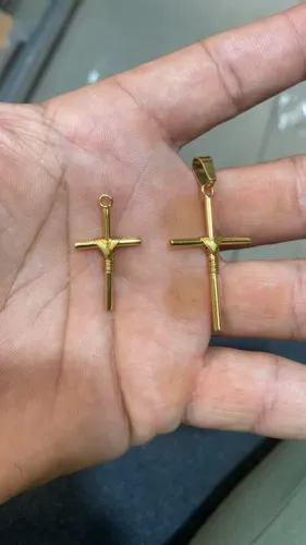 Pingente crussifixo em ouro 18k maciço ou oco 