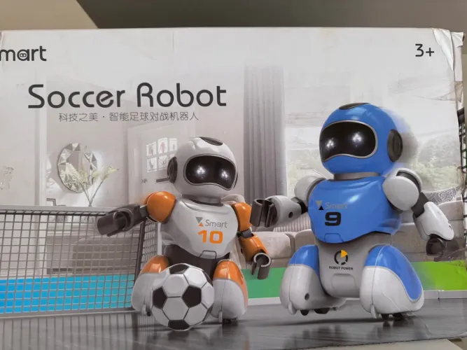Robô de Futebol - Brinquedo Interativo!