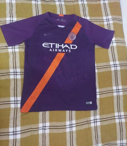 Camisa Manchester City 2018/19 - Roxo com detalhe Laranja