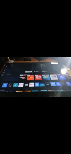 Vende-se uma tvs Samsung 50 com detalhes 