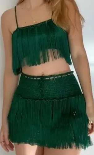 Conjunto Cropped e Saia 