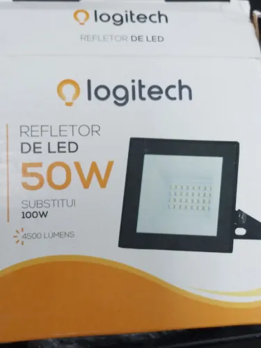 Dois refletores de 50w ligitech ip66