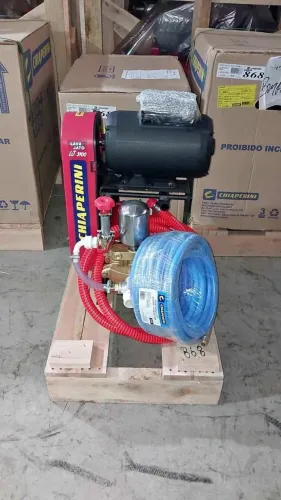 Lavadora  Lava Jato Profissional 3cv c/ 10m de mangueira Chiaperini (Nova)
