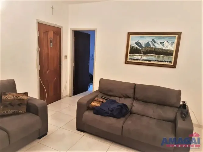 Casa em Mogi das Cruzes, no bairro Vila Natal, à venda.