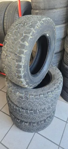 Jogo Pneus Usados Aro 17 265/65 R17 BFGoodrich AT KO2 Original 50%