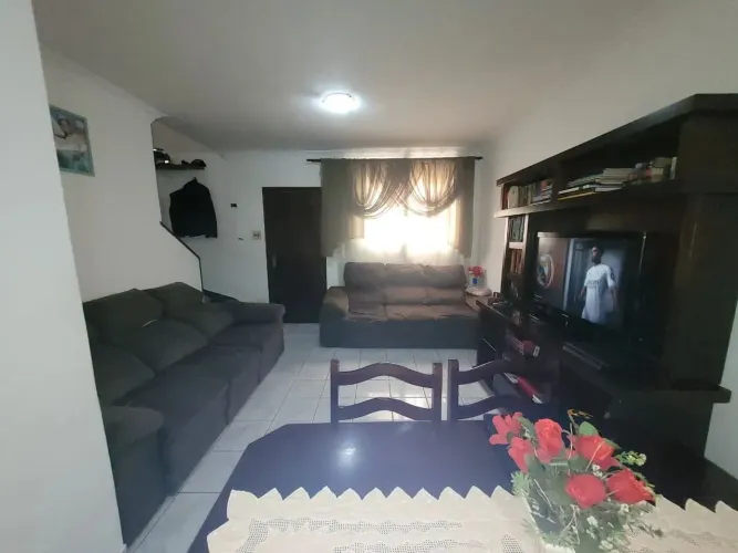 Sobrado para Venda em Santos, Macuco, 2 dormitórios, 2 banheiros