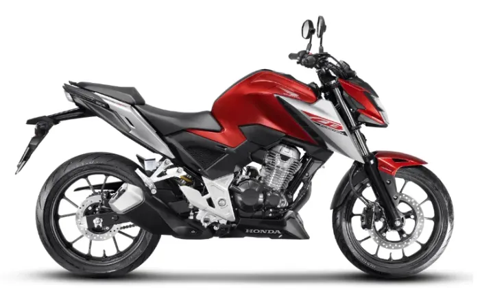 Moto Honda CB 300 Twister vermelha