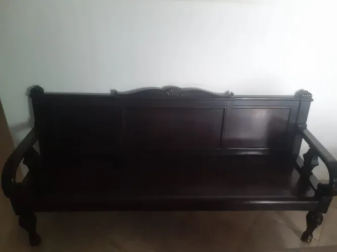 Sofá de Madeira Clássico antiquário 