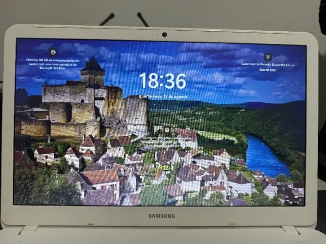 Notebook Samsung 15.6" I5-8265U de 1.8Ghz, 8 GB RAM, 512 SSD, NVIDIA GeForce MX110 2GB