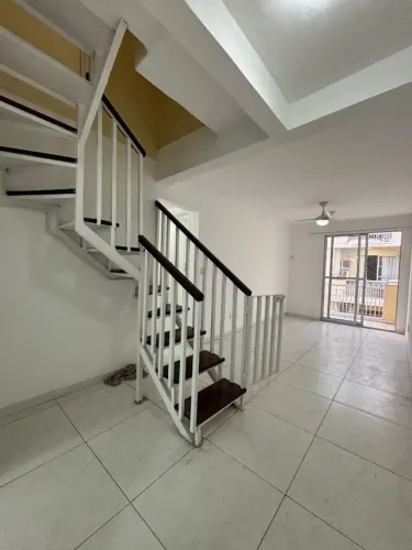 VENDO LINDA COBERTURA NO CONDOMÍNIO VILLAGIO ARBORETTO