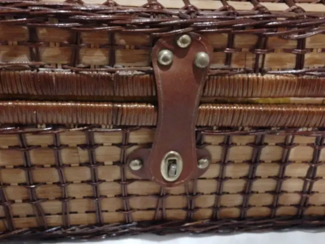 Cesta de picnic mimbre vintage 
