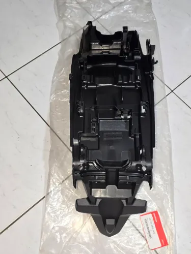Paralama traseiro Hornet 2008/2012 Original Honda