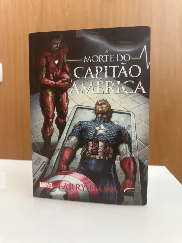 Livro Marvel A morte do Capitão America