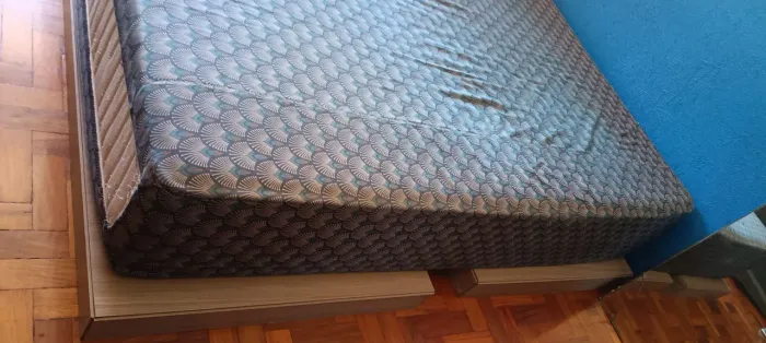 Cama box Queen 