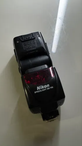 Flash Nikon SB 700