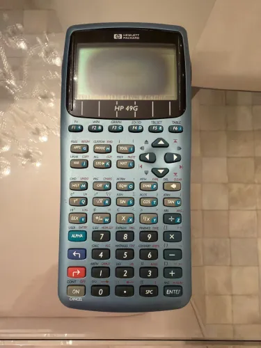 Calculadora HP 49G, mas display escuro