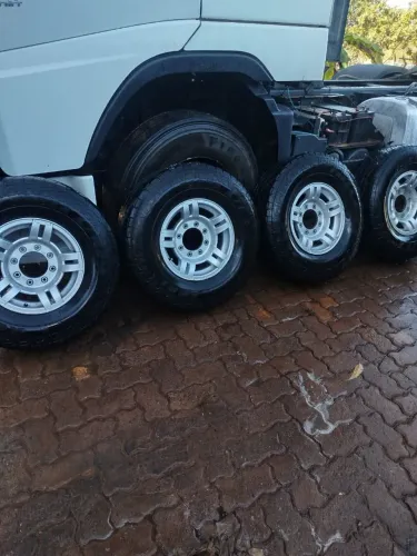 Pneus Forza A/T 2 - 285/75R16 (F-250)