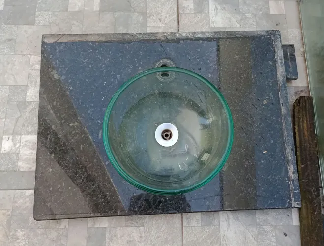 Lavatório de granito