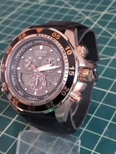 Relógio Citizen C660 eco-drive
