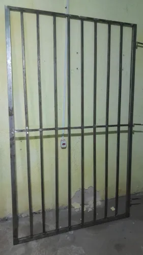 Portão de ferro