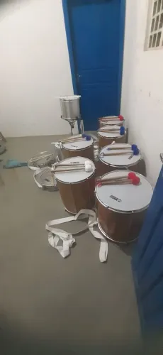 Instrumental (samba,pagode,torcida de futebol)