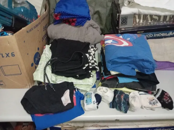 DOAÇÃO DE ROUPAS E CALÇADOS (APENAS PARA QUEM REALMENTE PRECISA)