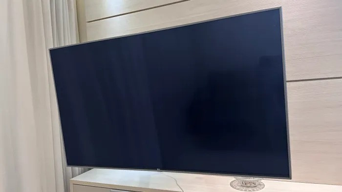 Smart TV LG 49 polegadas 49UJ7500