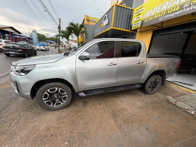 Toyota Hilux CD SRX 4X4 2.8 TDI 16V Diesel Aut. 2022