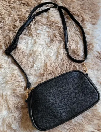 Bolsa preta combina com tudo nova