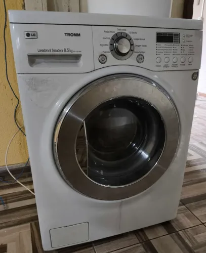 Máquina de lavar e secar LG