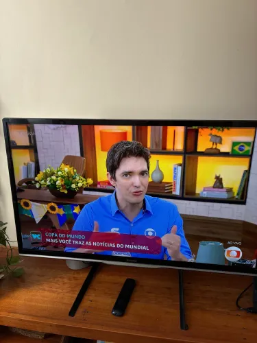 TV Philips 42" Full HD Smart TV