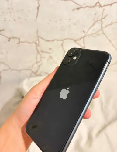iPhone 11