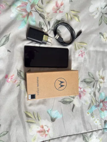 Celular Motorola Edgar 40 neo 256GB