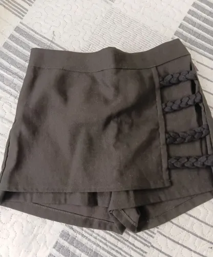 Saia short e biquíni C&A