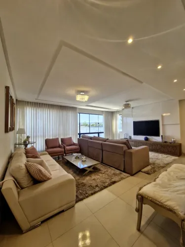 Apartamento 4 Suítes no Leonardo Da Vinci Bairro Candeias