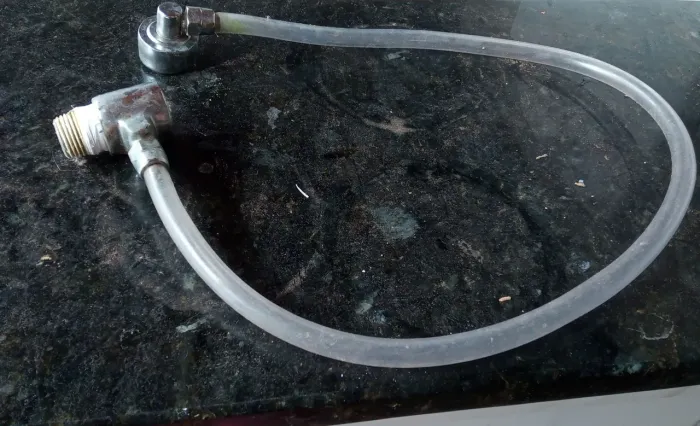 Adaptador de torneira para filtro de água latina