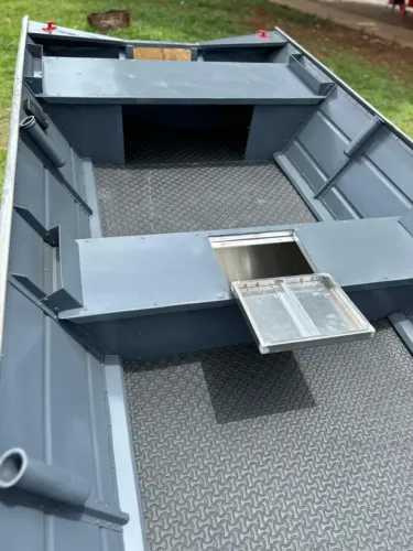 Barco SOLDADO disponível para entrega imediata