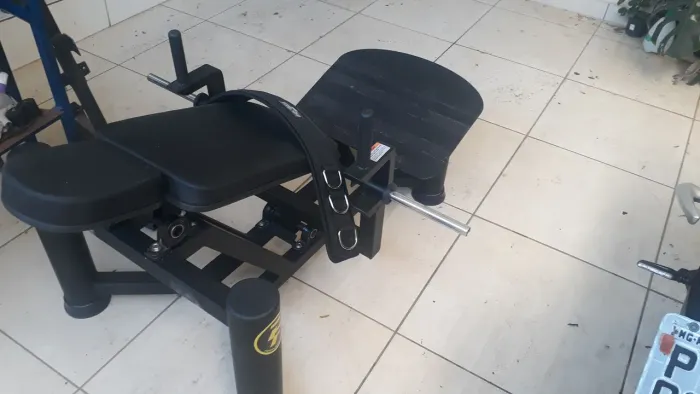 Máquina elevaçao pélvica