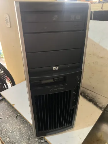 HP XW4400 Workstation Retro + GTS250 1GB