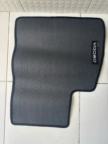 Kit de Tapetes para Veículo em Couro Sintético - 3 Peças
