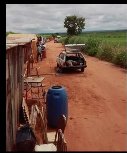 Vendo barraco sem terra no acampamento santa Inês 2 